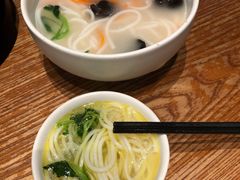 鸡汤米线-云海肴·汽锅鸡·云南菜(广安门天虹店)