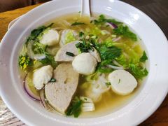 扎肉墨鱼丸汤粉-探越越南牛肉粉(江南西分店)