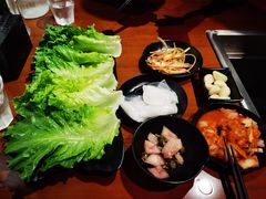 -肉甲韩国木炭烤肉(新壹街1店)