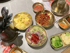 -草家酱蟹炭火烤肉店(珲春南路一店)