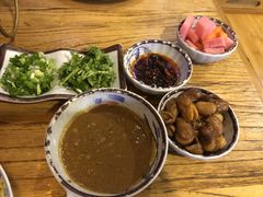 -毛辣果·贵州红酸汤牛肉火锅(西单店)