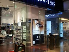 -LensCrafters亮视点·OAKLEY精选(静安嘉里中心店)