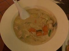 黄咖喱鸡-Luang Prabang Kitchen Restaurant