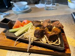 -穹六人间 people 6(岳阳路店)