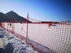 -荣盛康旅野三坡滑雪场