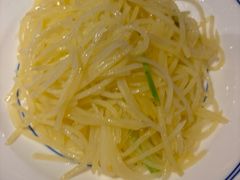 -春天里餐厅(西田城店)