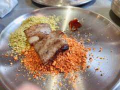 -围炉肉舍•炭烤活鳗•丹东海鲜烤肉(步行街店)