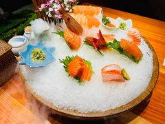 秒懂三文鱼-文三酒肆自助放题(新街口友谊广场店)