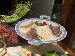 -哥老官重庆美蛙鱼头(西湖银泰十一哥店)