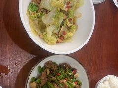 -湖南人家湘菜馆(镇江路店)
