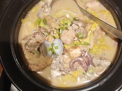-五谷丰登农家院·地道胶东菜·海鲜烧烤(威海店)