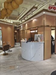 -一東造型烫发染发