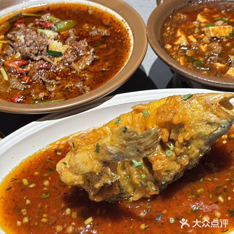 我仿佛穿越到了成都的老店吃砂锅菜，爱了爱了