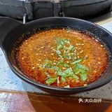 搭配店家的酱，一口接一口不能停下来～真是绝绝子