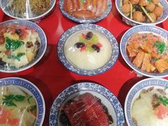 -蓝田九大碗民俗食府(蓝田店)