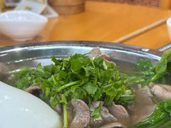 -大众跷脚牛肉馆·非遗传承单位(峨眉山店)