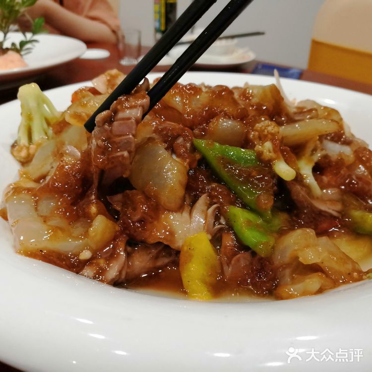 大厅没什么人，也许去的时间有点晚了
