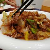 大厅没什么人,也许去的时间有点晚了