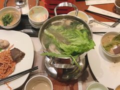 -东方滨江大酒店·滨江厅