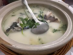 -天乐农家鱼头王(天目湖店)