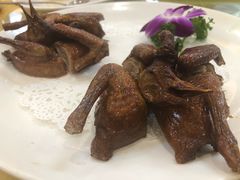 燒乳鴿-旺富东海大酒楼(海鲜街店)