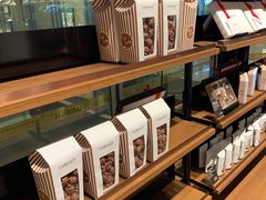 -Laderach 莱德拉(上海环贸iapm店)