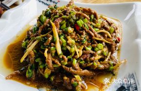 Pickled Mustard Greens Stir-Fried with Beef Strips