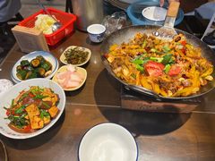 -富正毅三下锅·湘西韵味(天门山索道店)