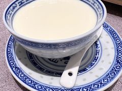 -香港百合居(LCM置汇旭辉广场店)