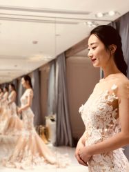 点击看大图 -GRACE KELLY婚纱与礼服(北京店)