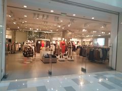 -H&M(鹏欣水游城店)