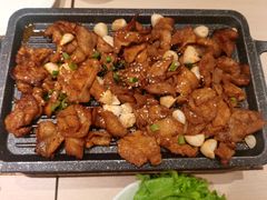 炉火烤五花肉-吕氏疙瘩汤·海鲜新鲁菜(凯德mall新都心店)