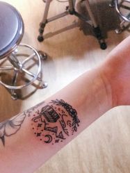 -木子·纹身店TATTOO穿孔·洗纹身