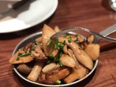 蒜蓉炒蘑菇-Bistro 63 创意融合料理(广粤天地店)