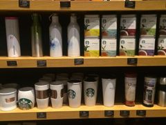 零售区-星巴克(绵阳涪城凯德店)