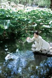 -一揽芳华汉服旗袍体验馆(拙政园店)