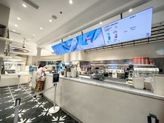 -HOT CRUSH趁热集合·现烤面包(上海环球港店)