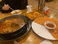 -喇喇排骨火锅·传统韩式脊骨汤(望京西园总店)