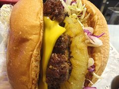 -TRIPS BURGER(大钟寺店)