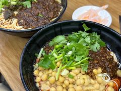 -耙豌豆重庆小面