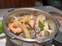 -享遇.锅姥姥牛排海鲜自助(小寨店)