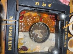 -老牌坊云南鱼豆花火锅(嵩山店)