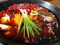 红锅-周幺妹重庆老火锅(银泰城总店)