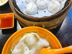 蟹黄小笼-大龙汤包