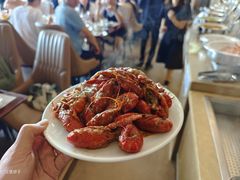 -荣誉国际酒店-云顶旋转餐厅