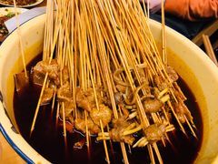 -拈签一笑黄牛肉辣卤串串