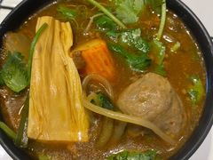 -肥汁米蘭香港米线(长宁来福士店)