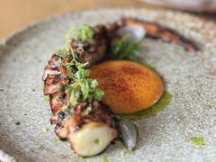 炭烤章鱼脚配烟熏甜椒红薯酱-BOR Eatery(安福路店)