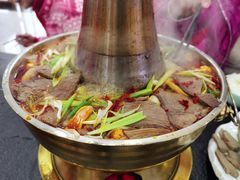 -撒拉人家.酸菜牦牛肉火锅