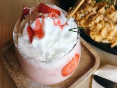 草莓酸奶-251#coffee roasters(沿河东路店)